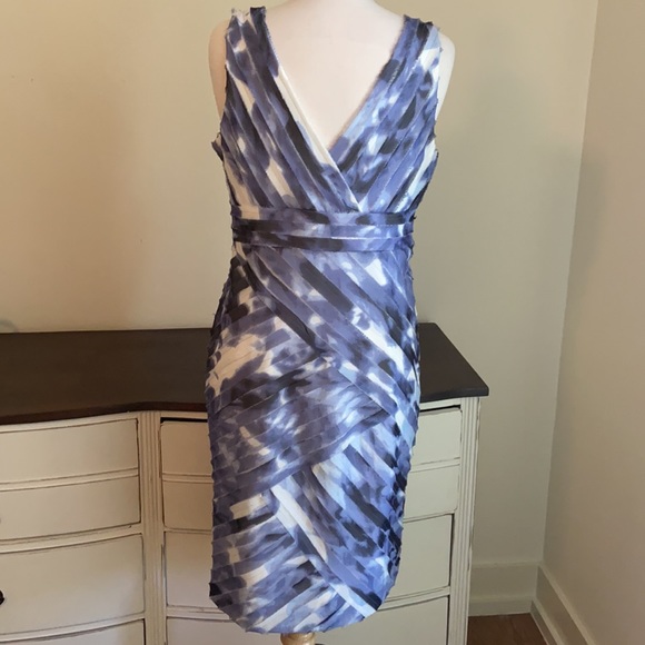 Ann Taylor lavender gray & white  V-Neck sheeth dress - Picture 6 of 7